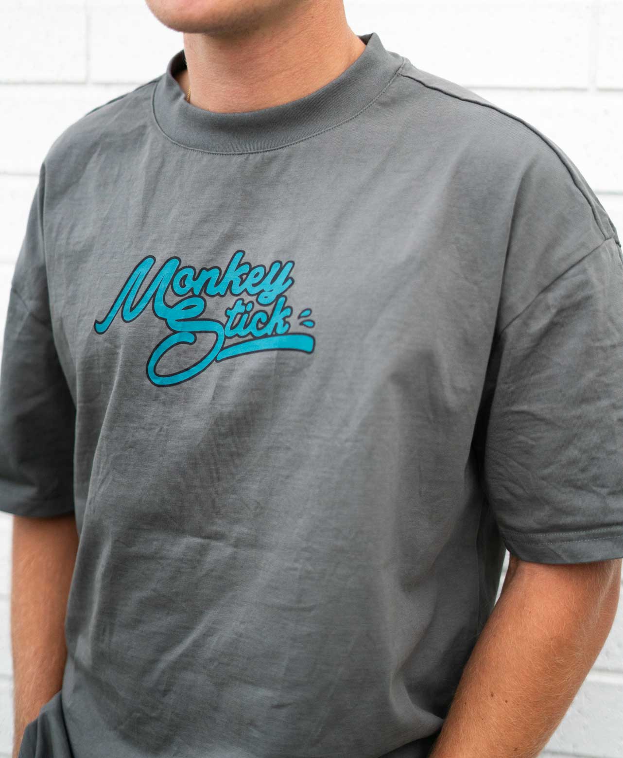 UNISEX SIGNATURE TEE - GREY
