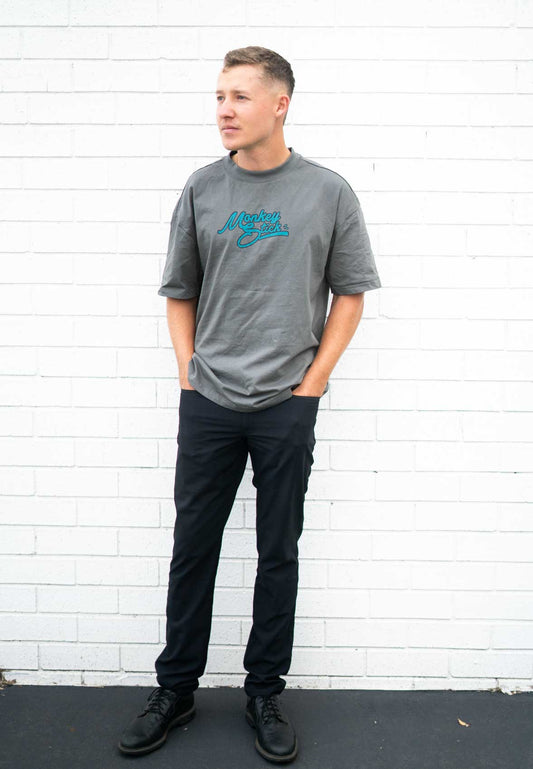 UNISEX SIGNATURE TEE - GREY